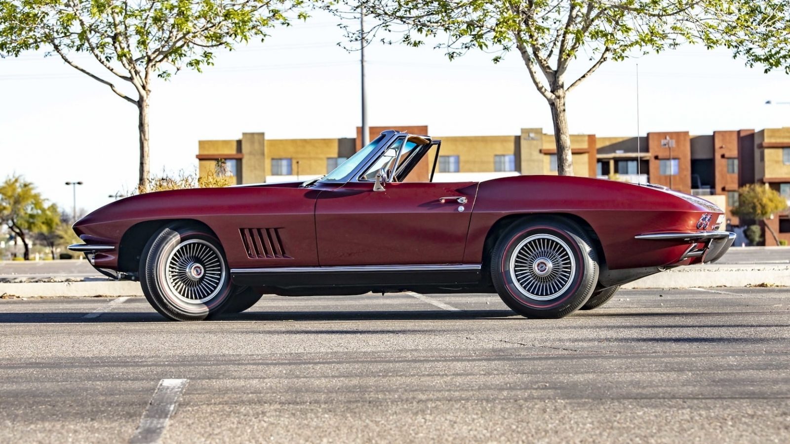 1967 CHEVROLET CORVETTE CONVERTIBLE