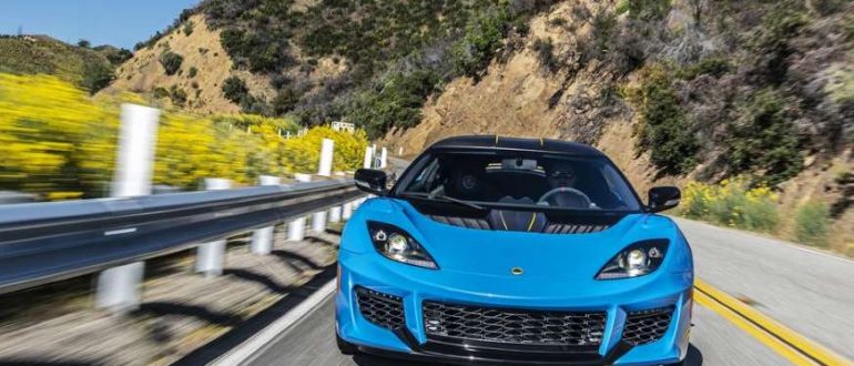 У Lotus появился новый доступный автомобиль, и он не будет электрическим