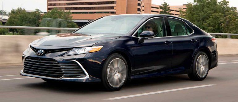 Toyota Camry - автомобиль для тех, кто ценит комфорт