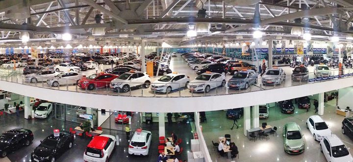Автосалон подержанных и новых автомобилей